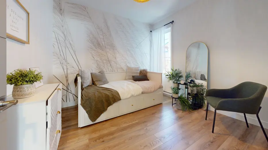 Le Alta Bedroom 5