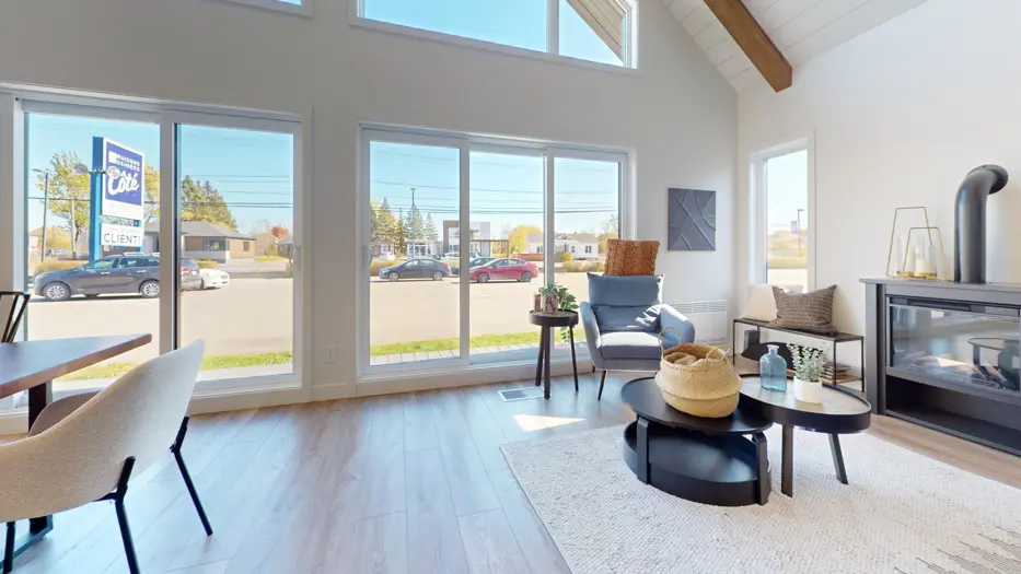 Le Alta Living Room