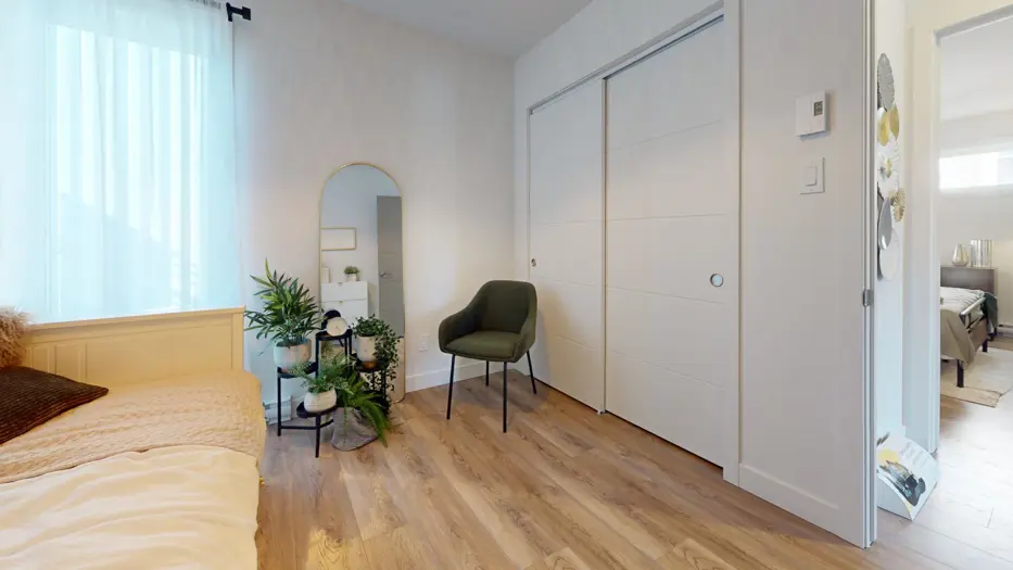 Le Alta Bedroom 1