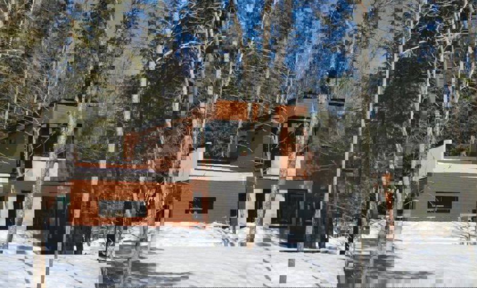 163523728 464958711604424 150500529866593521 N