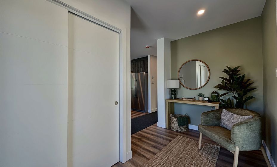 032 Photo 15692392